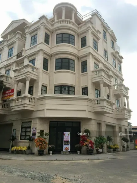 Bán nhà góc 2 mặt tiền cityland park hills dòng tiền sẵn 720 triệu/năm