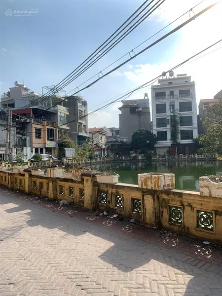 Bán đất đông ngạc 33m2 x mt4,3met(5,98 tlcc) giữa làng cổ ô tô 30m tiện ích ngập tràn hồ