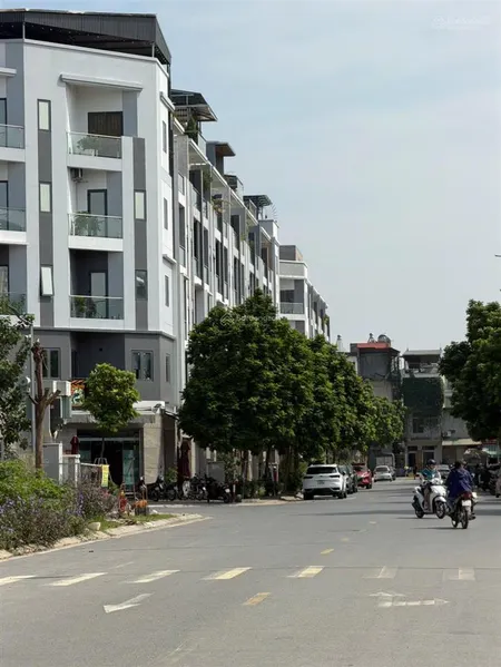 Đất đấu giá liền kề ngay himlam thượng thanh vỉa hè ô tô tránh 75m2 mt 8m view vườn hoa