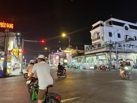 Góc ngã tư, giá ngợp, rẻ hơn 3tỷ, thu nhập 40tr, kdc thuận giao, vị trí vàng, nhanh tay. 0366 236 ***