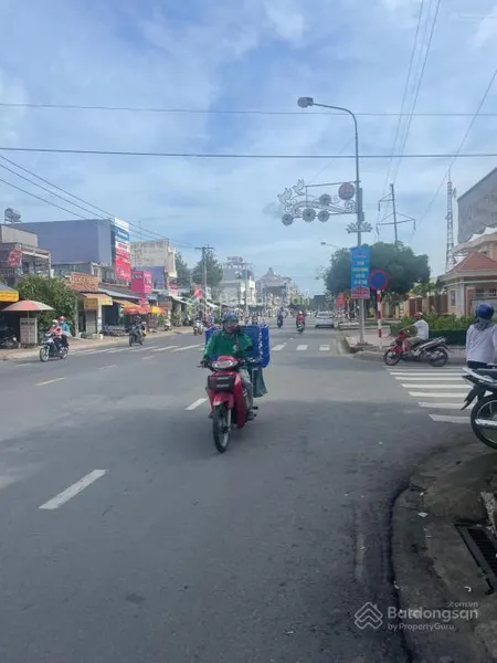 Cần sang tay lô đất tại mặt tiền đường trần hưng đạo, tt lạc tánh tánh linh bình thuận