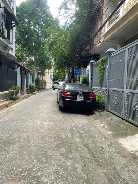 Bán mảnh đất phố linh lang, 82m2, ô tô tránh, xây toà căn hộ, 38 tỷ. 0911 776 ***