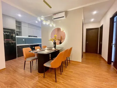 Bán nhanh 2pn vov mễ trì giá 5 tỷ full nội thất mới sửa 0365 775 ***