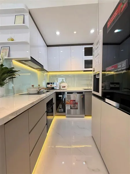 Bán căn hộ hưng vượng 2 pmh q7, dt 145m2 giá chỉ 8,5 tỷ