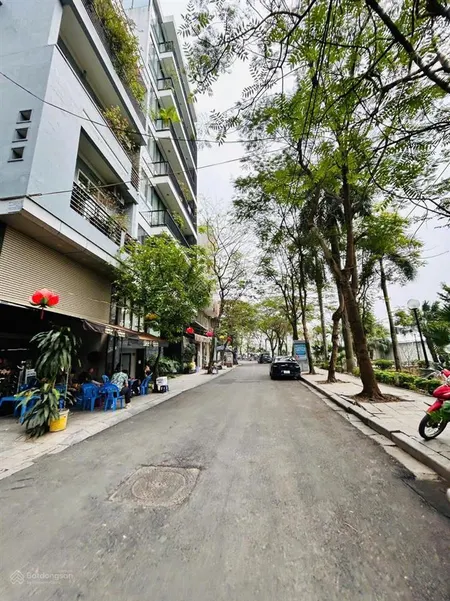 Bán đất nhật chiêu tây hồ gần phố xây toà view hồ tây, 100m2 mt 6.8m ô tô ngõ thông, giá 26.6 tỷ