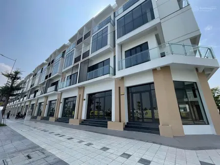 Tôi có căn nhà phố liền kế khu t&t của thái sơn long hậu muốn bán gấp trước tết