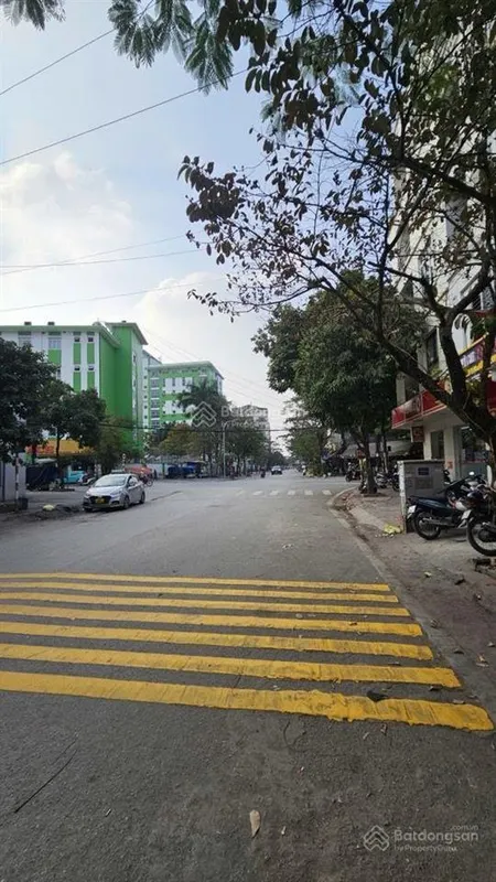 Siêu phẩm phú diễn, cực hiếm trong khu vực, 2 mặt ngõ, cách ô tô 25m.