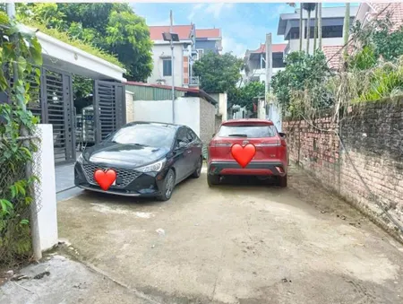 Lô góc hai mặt tiền ở thị trấn phúc thọ, trục chính ô tô 7 chỗ chạy qua đường thông sang phúc hòa