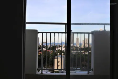 Chính chủ cần bán căn hộ view biển, giá rẻ.