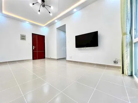 Cần bán chung cư hoàng kim thế gia, 61m2, 2 phòng ngủ. sổ hồng sẵn. 0933 002 ***