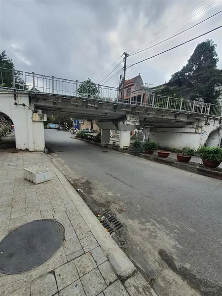 Bán nhà 1.5 tầng lê phụng hiểu vệ an dt 64m mt 3.8m giá 5 tỷ