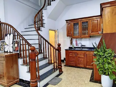 Nhà 5 tầng phân lô x2a hưng thịnh, yên sở 25m26,8 tỷô tô tránh