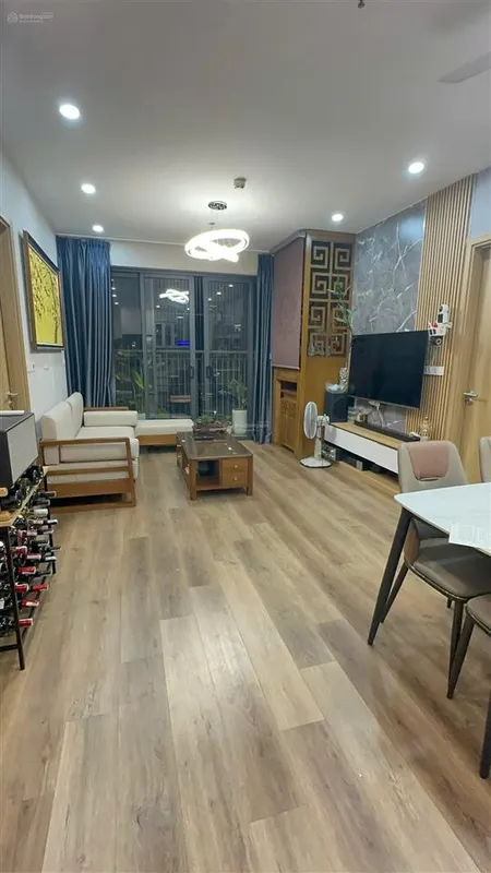 Chín chủ bán căn 3 ngủ dt 80m2 full đồ tại berriver 390 nguyên văn cừ long biên