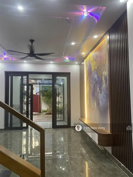 Bán nhà 3 tầng độc lập ngã 5 kiến an hải phòng, đường ôtô đánh võng, 3 xe ôtô tránh nhau giá 3.8 tỷ