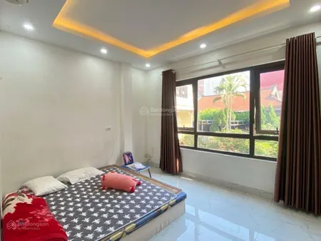 Siêu phẩm thạch bàn ô tô thông