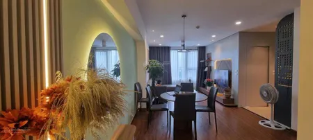 Bán căn 2 ngủ 2vs, tầng trung, hướng mát, dt 94,2m2 tòa n07 thành thái kđt dịch vọng giá 7.9 tỷ
