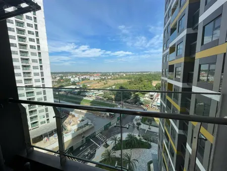 Chính chủ bán 1pn + 48m2 tổng giá 2 tỷ 7 tòa bs15 beverly solar 1. 0935 378 ***