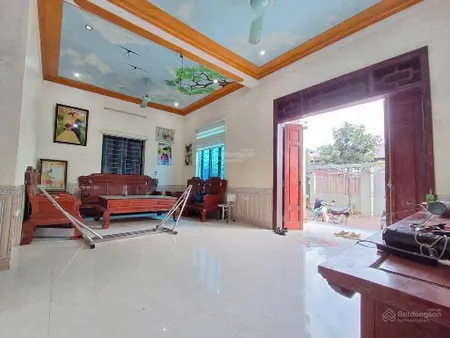 Do vấn đề kinh doanh gặp khó .e đành phải bán căn nhà mà vợ chồng em đã cố gắng có được.