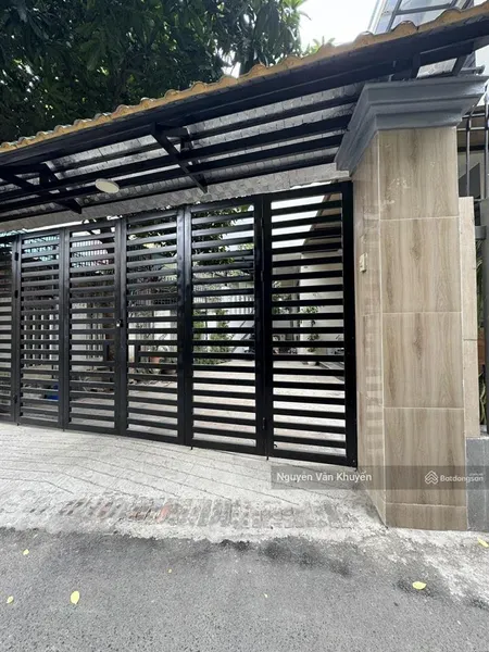 Phố hoa lâm ,11 tỷ ,56m2 ,mt 5m , 5 tầng,tháng máy xịn xò , 10m ra ô tô tránh ,full nội thất