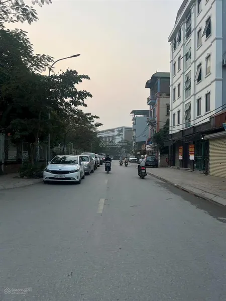 Bán nhanh 35m đất phú diễn xây ở hoặc mua đầu lâu dài đều đẹp giá hơn 6 tỷ 0978 685 ***