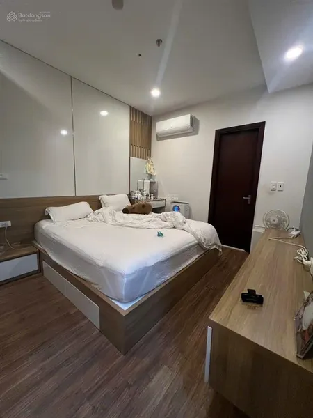 Bán căn hộ chung cư royal park bắc ninh 2 ngủ 2 vệ sinh.