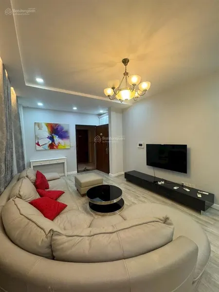 Căn hộ gốc 3pn view hồ bơi ô xe hơi ngay trung tâm tài chính pmh