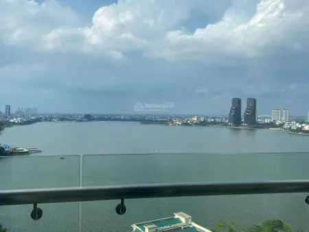 Bán căn hộ watermark 395 lạc long quân, 128 m2, 3 pn, view hồ, tầng cao, ban công đb, giá 18.7 tỷ