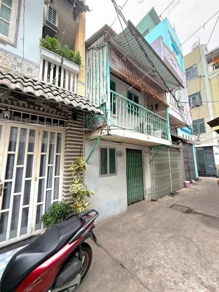 Chỉ 6,8 tỷ lô đất xóm chiếu sổ 109,5m2 (4,9m x 16m)
