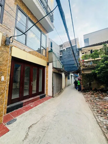 Trung tâm hoàn kiếm mảnh đất vàng còn xót lại ô tô vào nhà hai thoáng trước sau ngõ thông