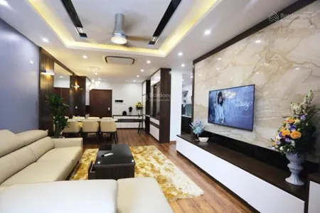 Chính chủ gửi bán căn hộ 94m2 3 phòng ngủ cc goldsilk complex. giá 7,7 tỷ. 0961 270 ***