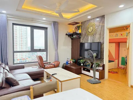 Chính chủ bán căn 68m2. 2pn1vs. tầng trung, full nội thất, cửa tb ban công đn. có slot oto.