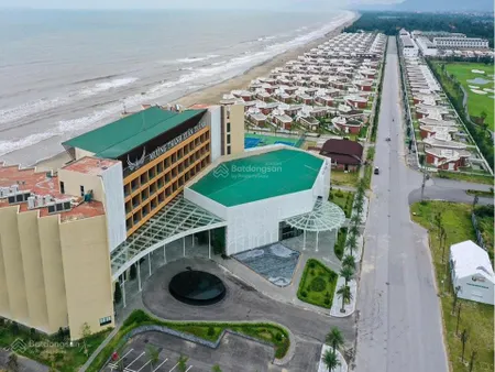 Chính chủ cần bán villa mđ đại lộ hồng lam 25m. dt 600m2. xây hoàn thiện bên ngoài. giá 15 tỷ