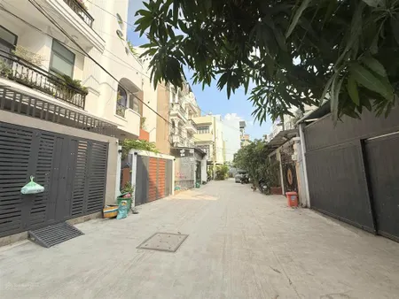 Nhà 3 tầng khu phân lô sạch đẹp dân trí gần chung cư 4s linh đông hxh cách phạm văn đồng 300m