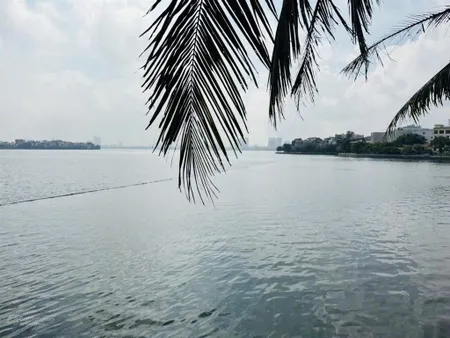 Mặt phố nhật chiêu 5 tầng đẹp nhất view hồ tây phố, hiếm, vị trí đẹp, đắc địa ô tô dừng đỗ ngày