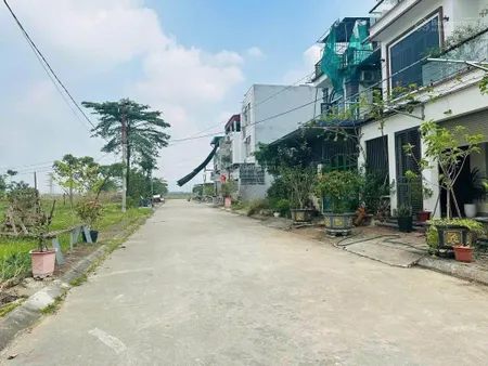 Cc cần bán gấp lô 135m, đồng trúc, hoà lạc.gần cnc, ga metro, kinh doanh. giá rẻ hơn tt 3 giá