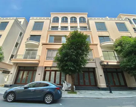 Chính chủ bán liền kề 80m² , đã hoàn thiện 3 tầng, tiết kiệm 1 tỷ, giá hơn 12 tỷ