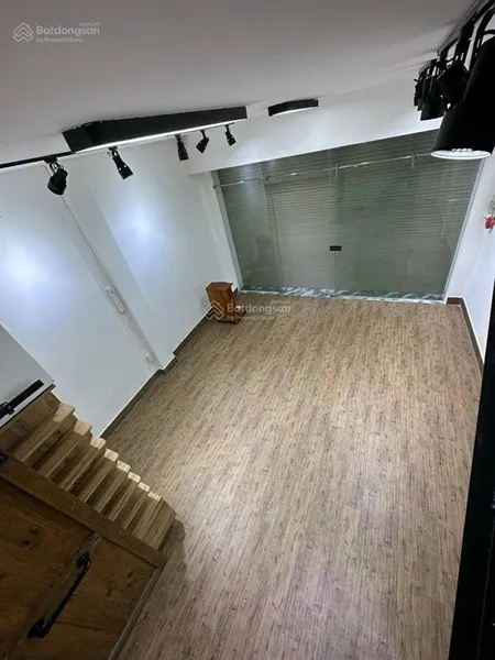 Nhà mới ở ngay âu cơ quận 11 hẻm nhựa 10m ngang lớn 4,6m chỉ nhỉnh 6 tỉ