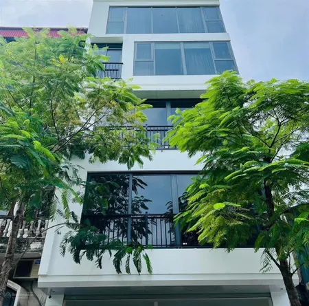 Bán liền kề khu đô thị mỹ đình 2,mặt phố bùi xuân phái view công viên 136mx 6tầng thang máy 50 tỷ.