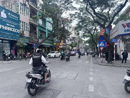 Bán mảnh đất trên phố lạc trung, 268m2, mt 17m, giá 63 tỷ.