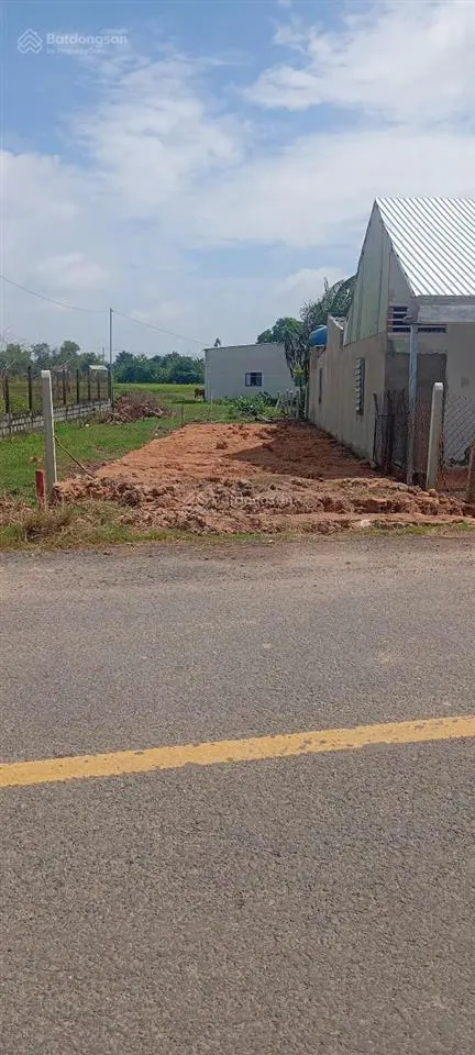 Chưa tới 7tr/m2, có ngay 262 m2 có thổ cư, mặt tiền đường 14m, sổ hồng riêng, sẵn sang tên nhanh