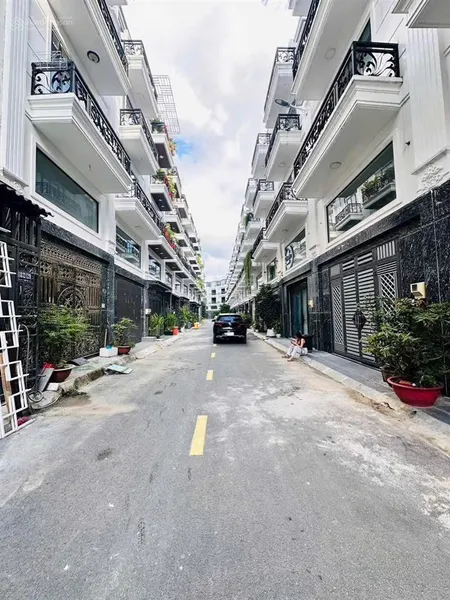 Bán nhà 3 lầu khu dân cư thành đô, nhà mới tặng full nội thất siêu xịn, siêu xinh