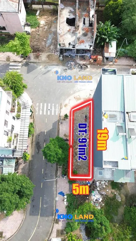 Lô góc cổng vào kdc, vừa ở vừa kinh doanh, ngay mặt tiền đường dt743, chợ thành nam