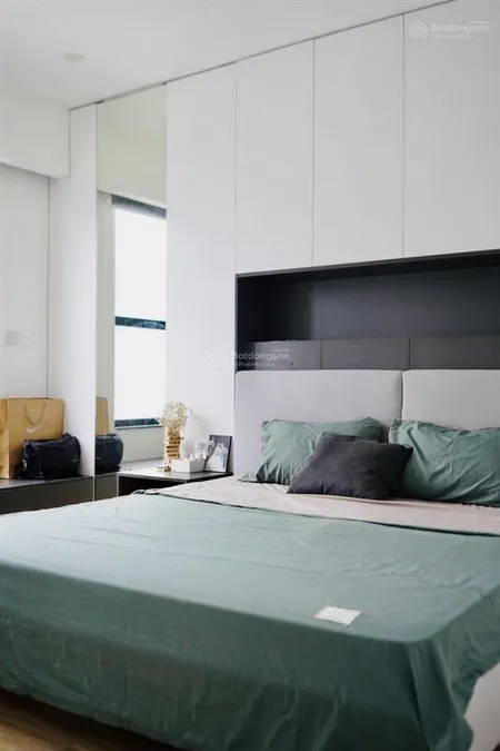 Chính chủ bán ch 66m2 2pn view thoáng mát giá 5 tỷ nhỉnh chung cư rose town 79 ngọc hồi