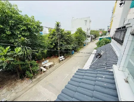 Bán nhà 1 xẹc tam đa 3 tầng 4pn long trường quận 9 nhỉnh 5 tỷ.
