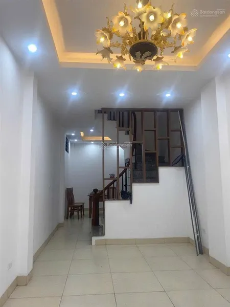 Bán nhà chùa võ la nội, nhà đẹp ở ngay, lô góc, ngõ nông, 33m chỉ nhỉnh 7tỷ