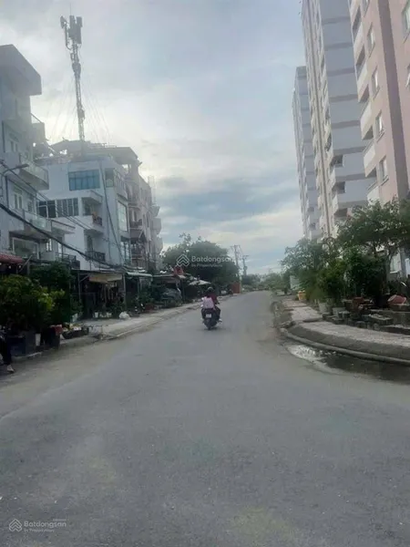 Cần bán gấp nhà cấp 4 có dãy phòng trọ gò vấp, dt 8,8 x 34m, giá 21 tỷ