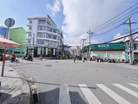 Tòa nhà 5 tầng cao cấp mặt tiền sát hoàng diệu 2, thu nhập nét 50tr/ tháng