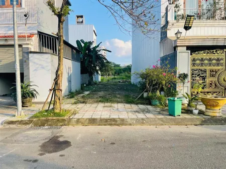 Bán đất nền tại hòa phú 26,khu e phương trang 7,6 tỷ, 100m2, chính chủ uy tín, kẹp cống