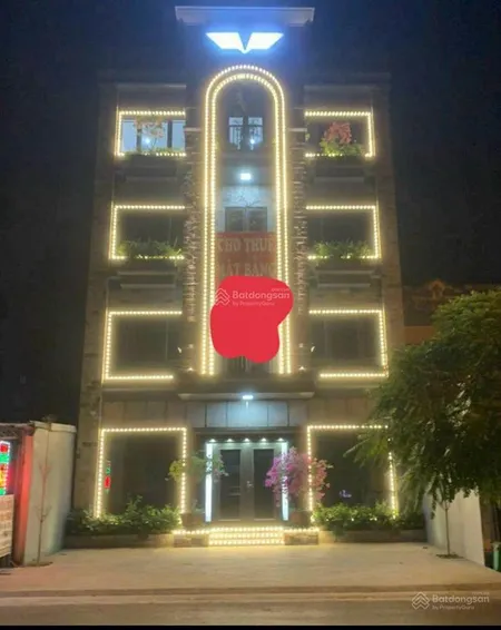 Bán nhà mặt phố mới xây dựng 5 tầng diện tích 373m² kinh doanh buôn bán cho thuê kiếm 100tr/tháng