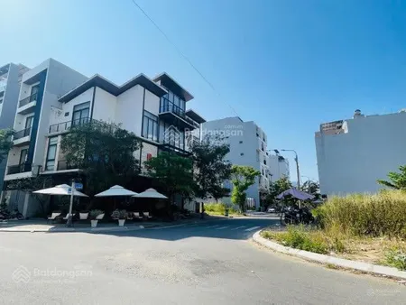 Cực hiếm. mảnh đất diện tích lớn, ngang 10m, cách biển 300m, đường trước nhà 7,5m, giá chỉ 34 tỷ.